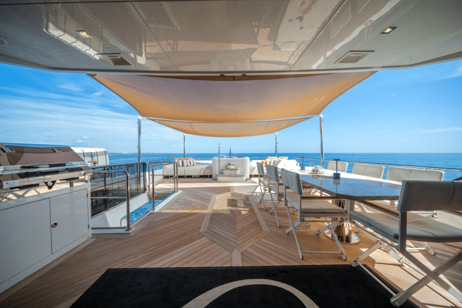 98ft Ocean Alexander Yacht For Sale