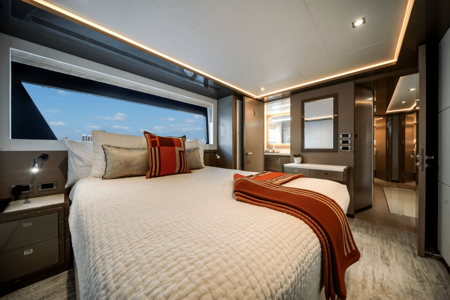 98ft Ocean Alexander Yacht For Sale