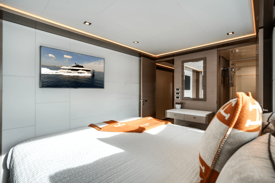 98ft Ocean Alexander Yacht For Sale
