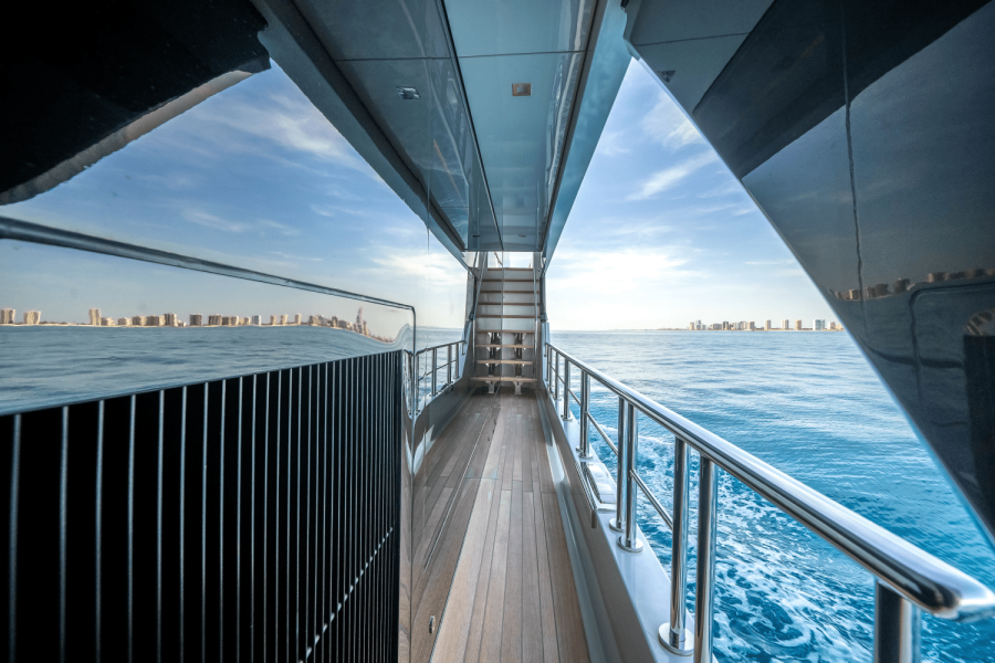 98ft Ocean Alexander Yacht For Sale