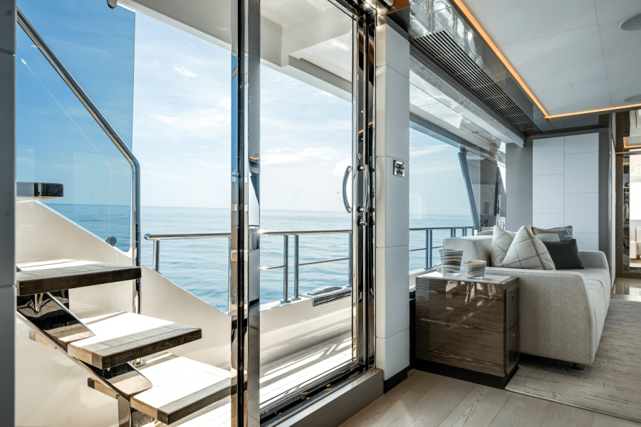 98ft Ocean Alexander Yacht For Sale