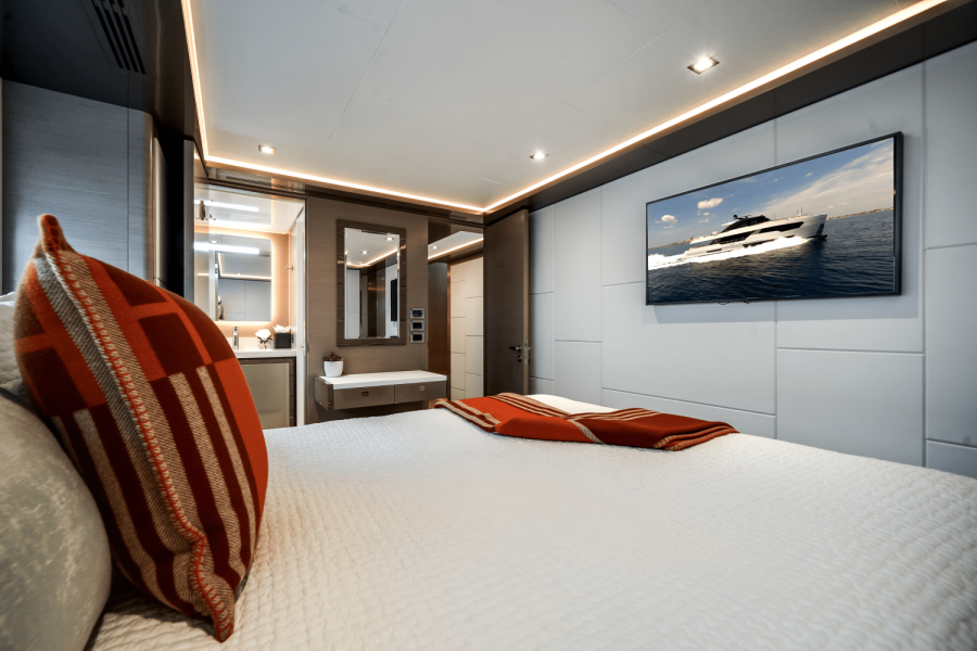 98ft Ocean Alexander Yacht For Sale
