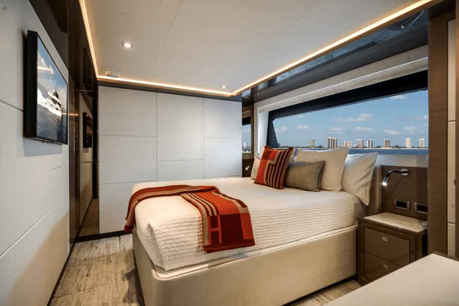 98ft Ocean Alexander Yacht For Sale