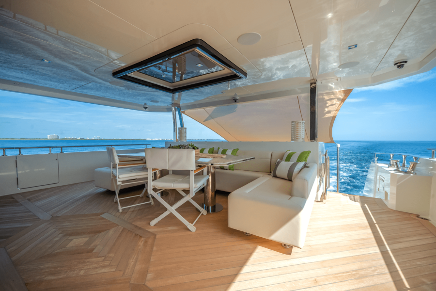 98ft Ocean Alexander Yacht For Sale