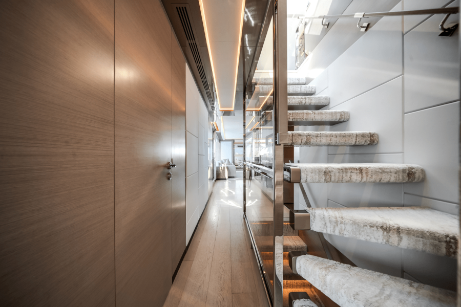 98ft Ocean Alexander Yacht For Sale