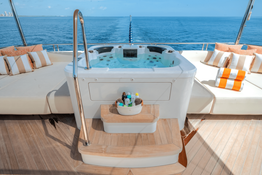 98ft Ocean Alexander Yacht For Sale