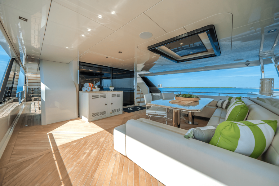 98ft Ocean Alexander Yacht For Sale