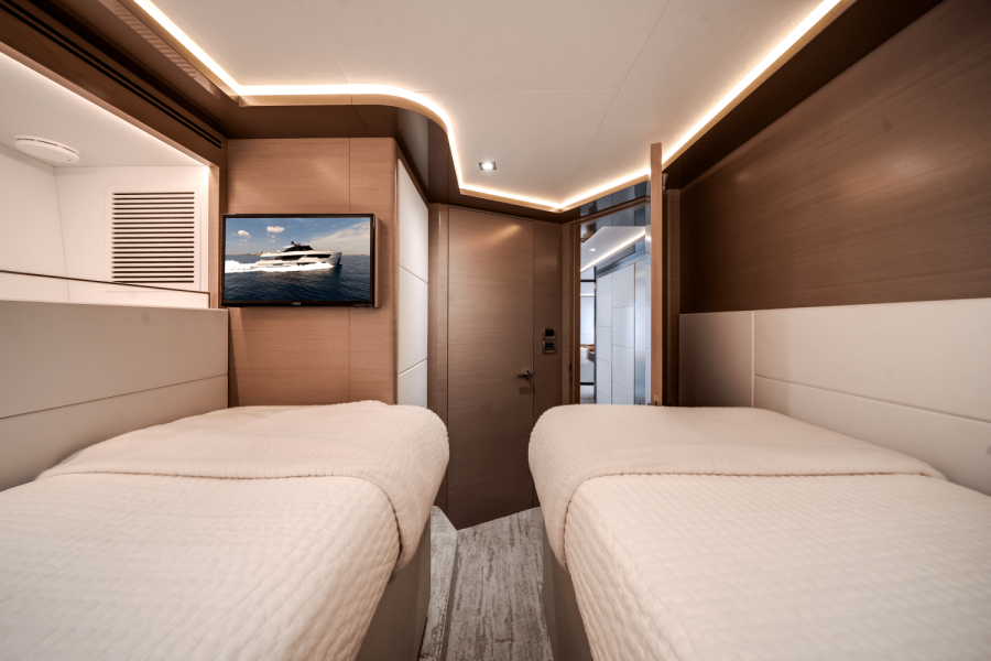 98ft Ocean Alexander Yacht For Sale