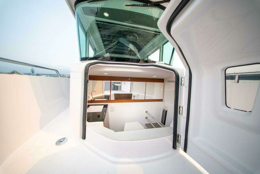 Marallo 28ft Axopar Yacht For Sale