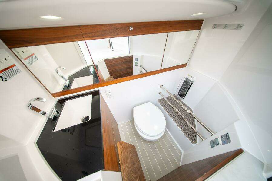 Marallo 28ft Axopar Yacht For Sale
