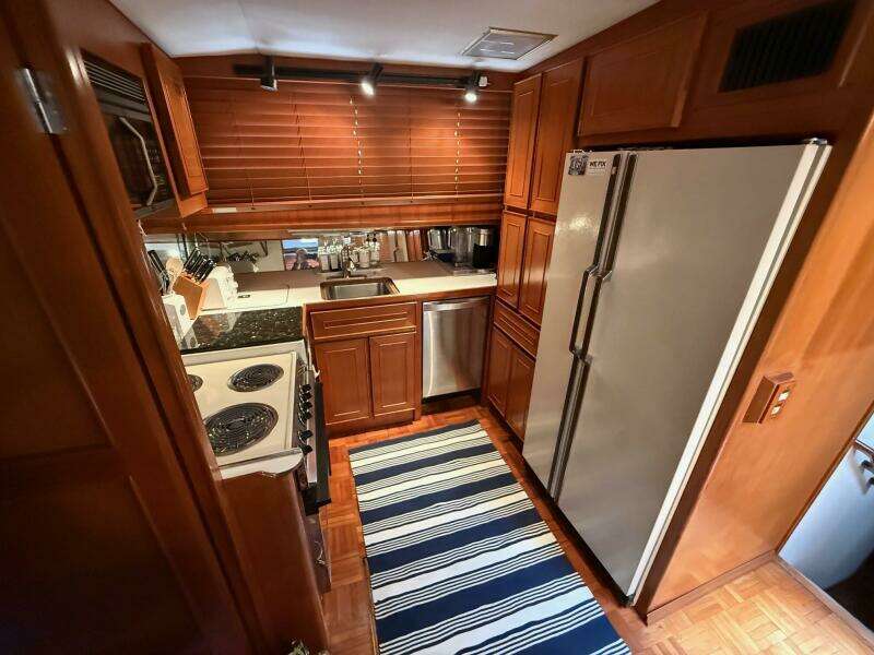 Sweet Caroline 52ft Jefferson Yacht For Sale