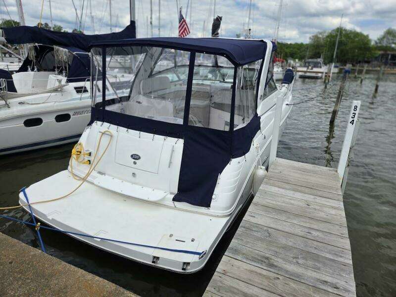 32ft Rinker Yacht For Sale