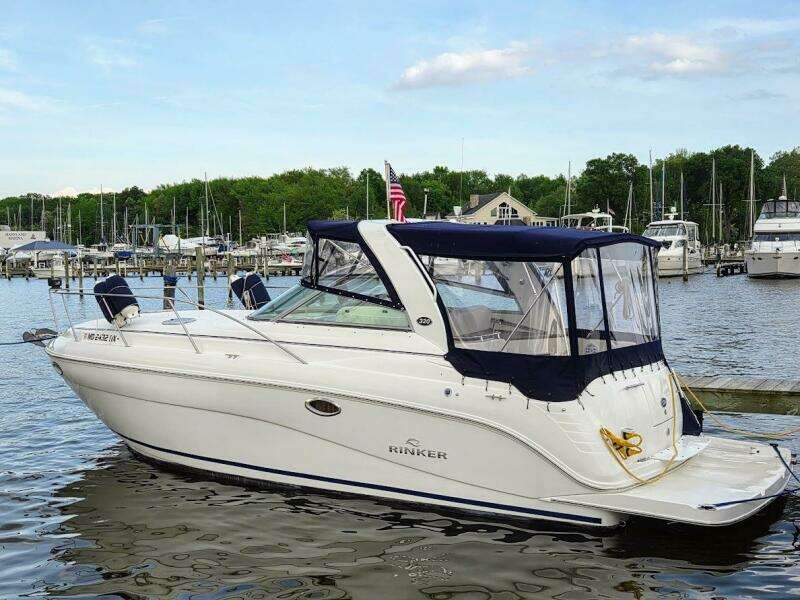 32ft Rinker Yacht For Sale
