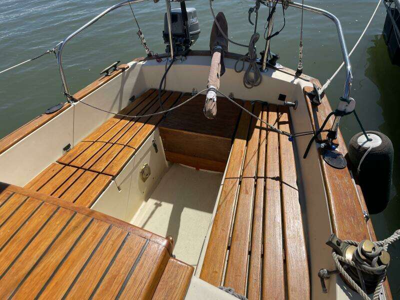 AHORITA 24ft Pacific Seacraft Yacht For Sale