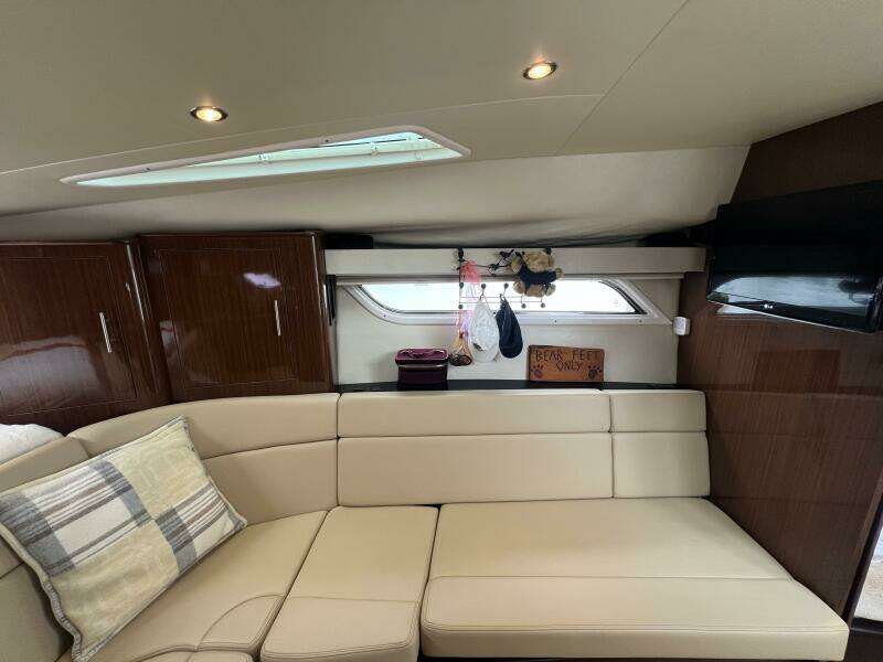 35ft Regal Yacht For Sale