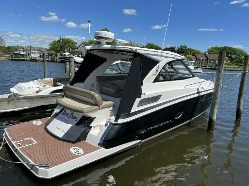 35ft Regal Yacht For Sale