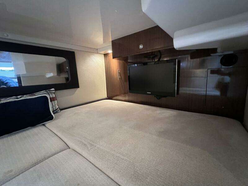 35ft Regal Yacht For Sale