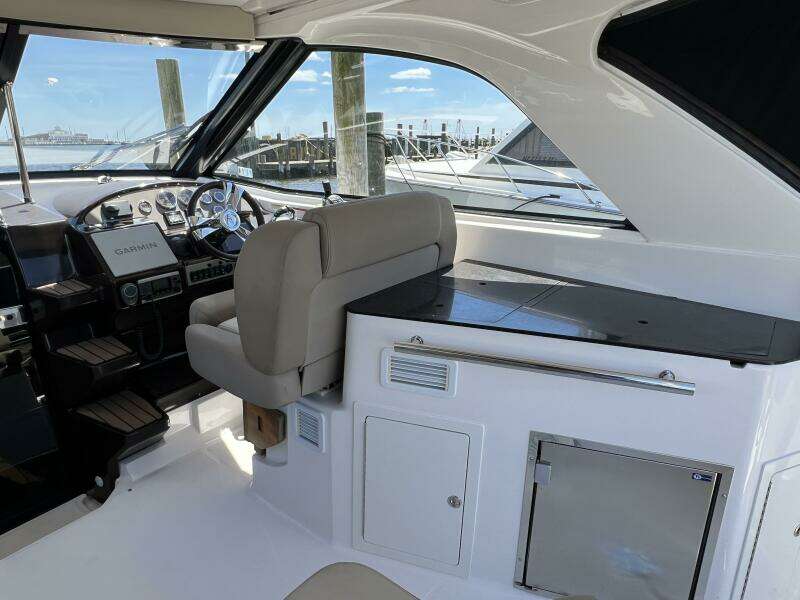 35ft Regal Yacht For Sale