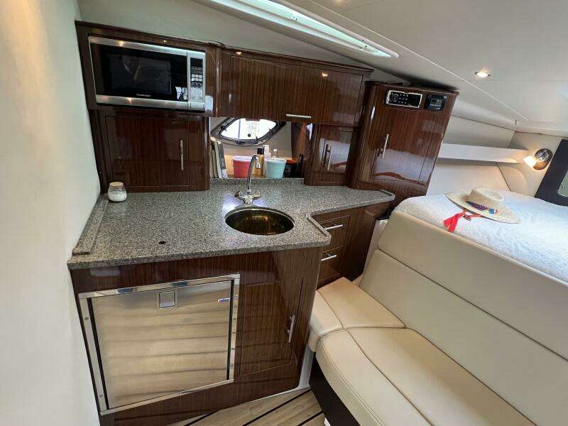 35ft Regal Yacht For Sale