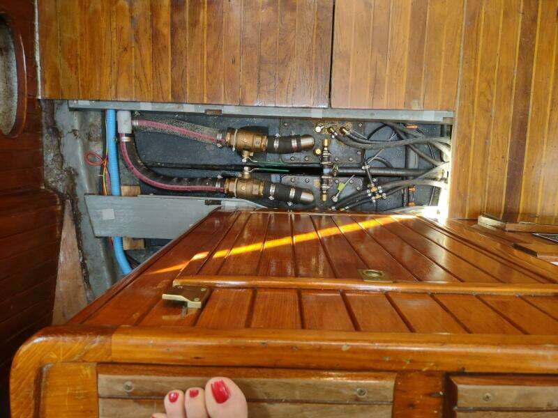 Moonshine 36ft Union Yacht For Sale
