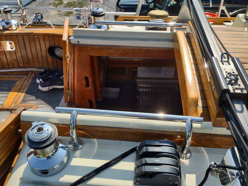 Moonshine 36ft Union Yacht For Sale