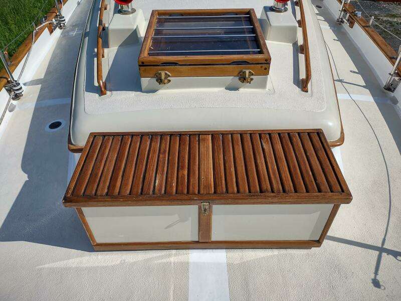 Moonshine 36ft Union Yacht For Sale