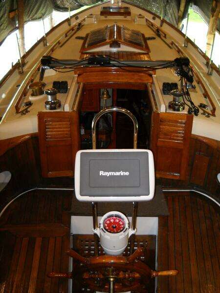 Moonshine 36ft Union Yacht For Sale