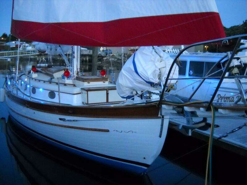 Moonshine 36ft Union Yacht For Sale