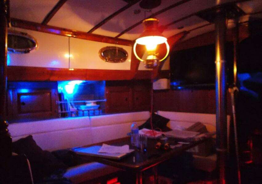 Moonshine 36ft Union Yacht For Sale