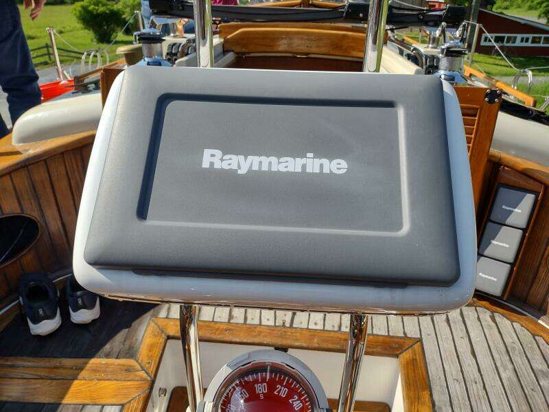 Moonshine 36ft Union Yacht For Sale
