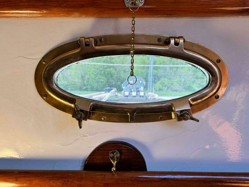 Moonshine 36ft Union Yacht For Sale