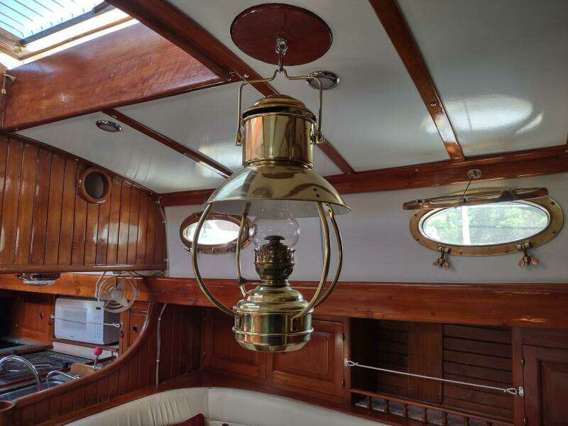 Moonshine 36ft Union Yacht For Sale