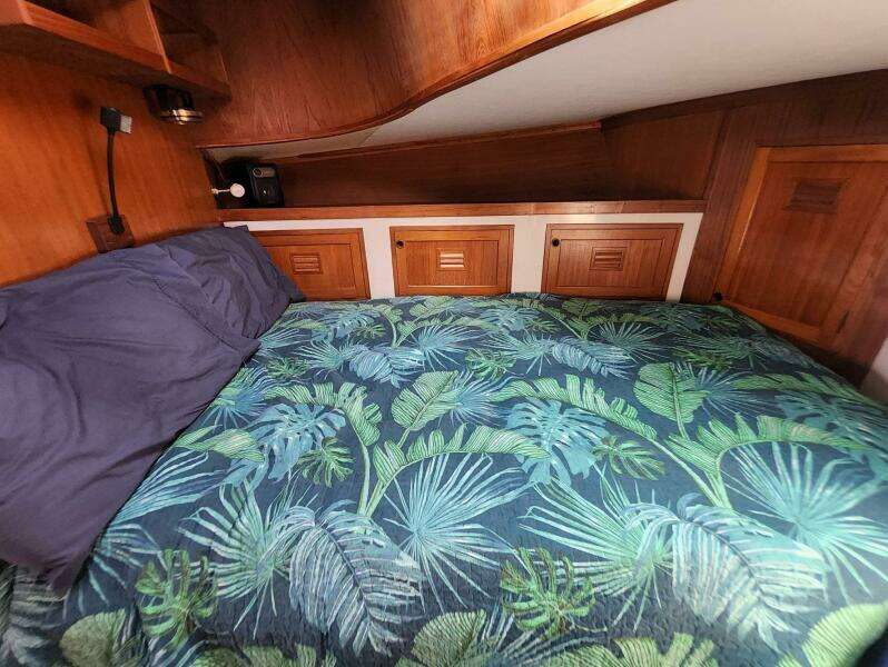 35ft Cheoy Lee Yacht For Sale