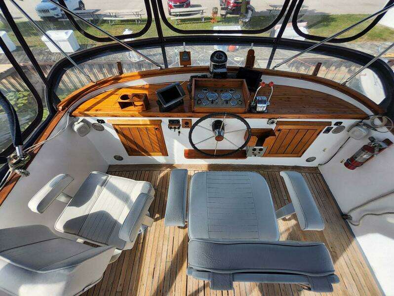 35ft Cheoy Lee Yacht For Sale