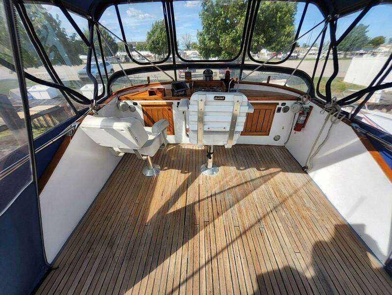 35ft Cheoy Lee Yacht For Sale