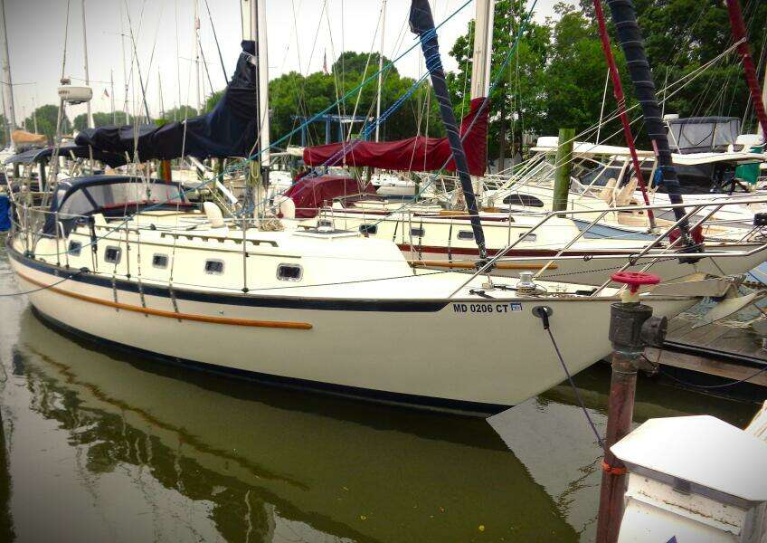 ADVENTURE 37ft Pacific Seacraft Yacht For Sale