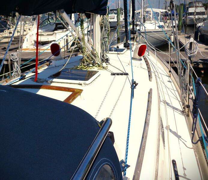 ADVENTURE 37ft Pacific Seacraft Yacht For Sale