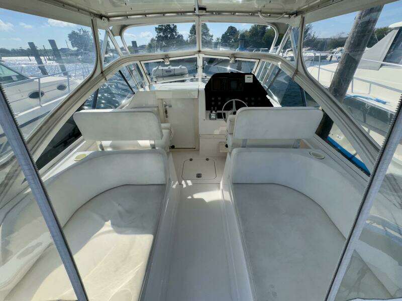 Escapade 29ft Blackfin Yacht For Sale
