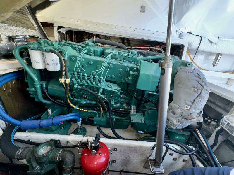 Escapade 29ft Blackfin Yacht For Sale