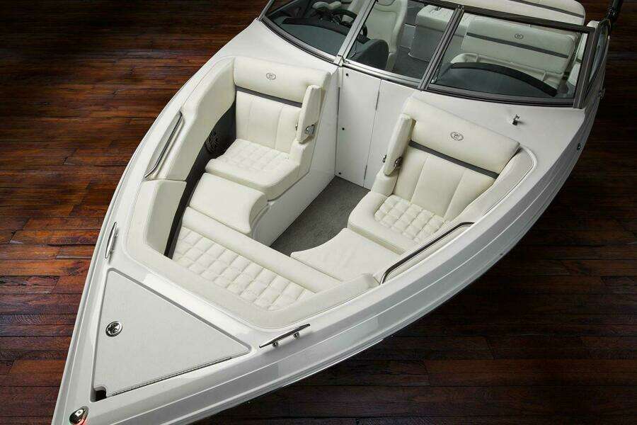 23ft Cobalt Yacht For Sale