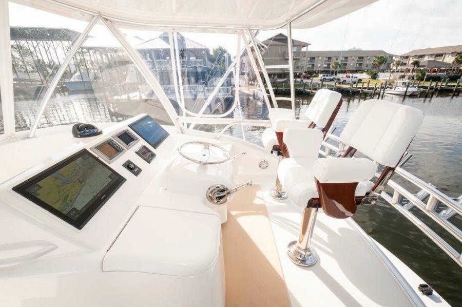 42' 2012 Viking 42 Convertible