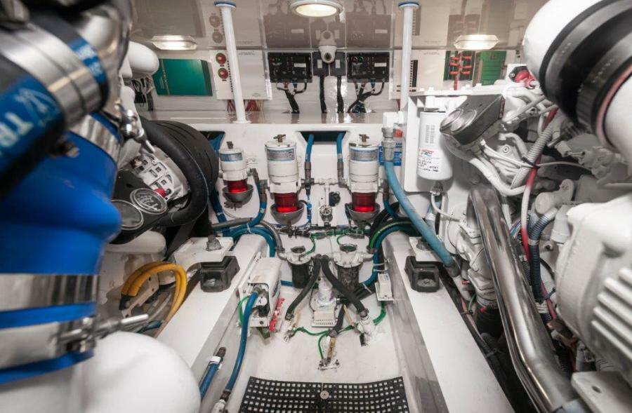 42' 2012 Viking 42 Convertible