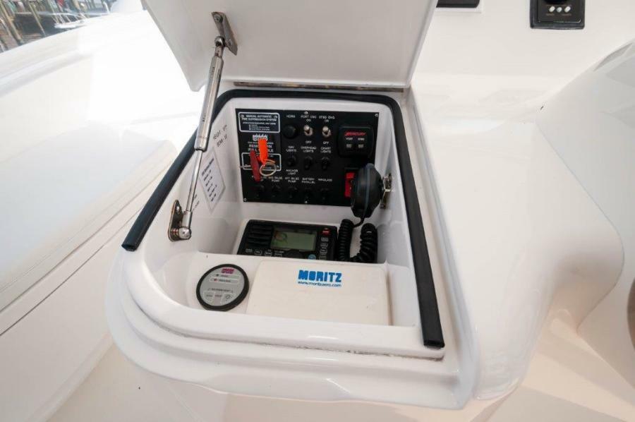 42' 2012 Viking 42 Convertible