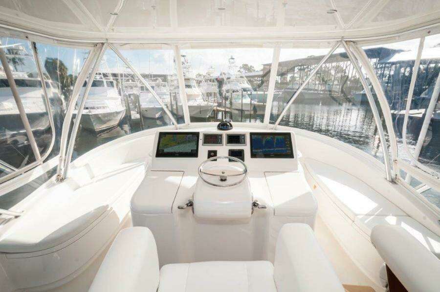 2012 Viking 42 Convertible  Helm