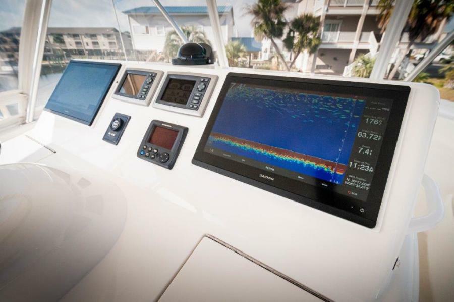 42' 2012 Viking 42 Convertible