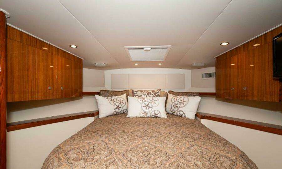 2012 Viking 42 Convertible  Master Stateroom