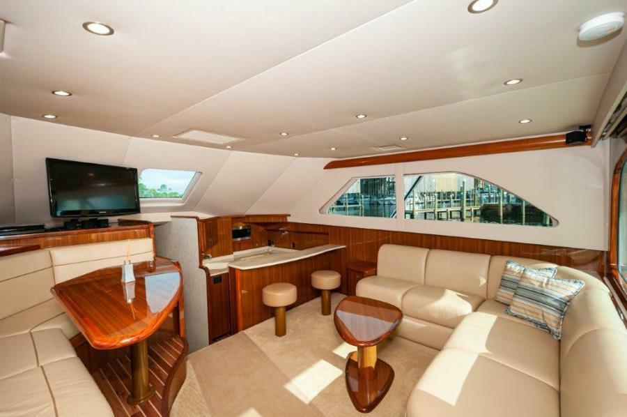 42' 2012 Viking 42 Convertible