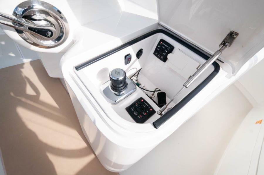 42' 2012 Viking 42 Convertible