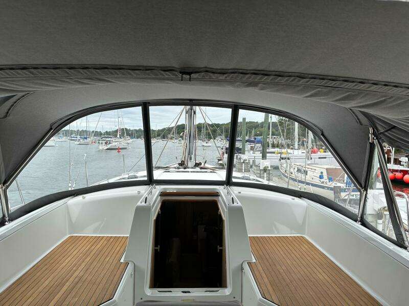 54ft Jeanneau Yacht For Sale