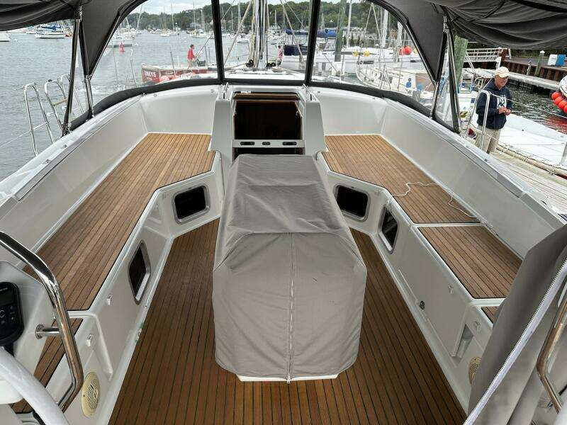 54ft Jeanneau Yacht For Sale